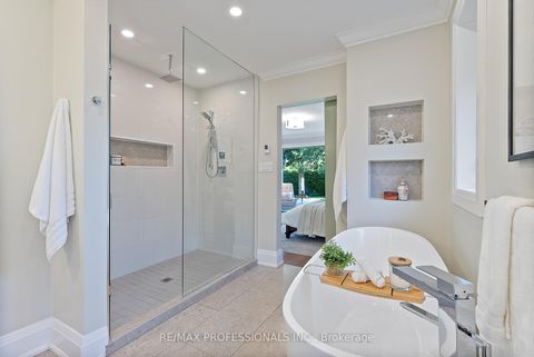 Photo 22 at 19 Palace Arch Drive, Rosethorn, Toronto