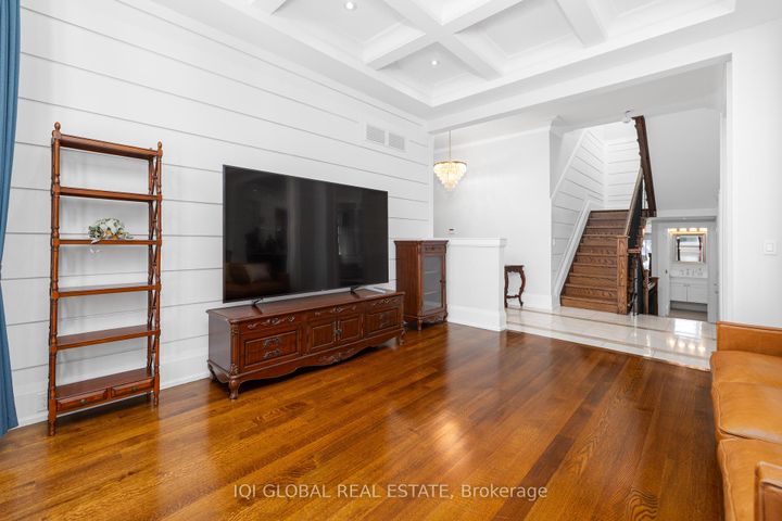 Photo 7 at 29 Alderdale Court, Don Mills, Toronto