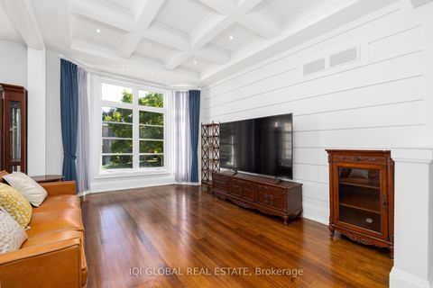 Photo 10 at 29 Alderdale Court, Don Mills, Toronto