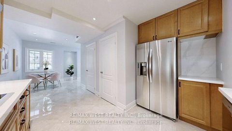 Photo 42 at 136 Hailsham Court, Vellore Village, Vaughan