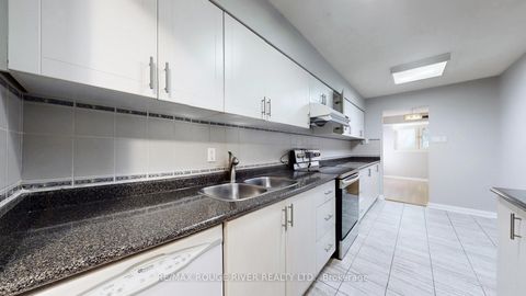 Photo 12 at 203 - 40 Chichester Place, L'Amoreaux, Toronto