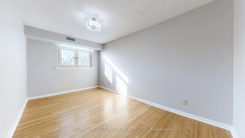 Photo 13 at 203 - 40 Chichester Place, L'Amoreaux, Toronto