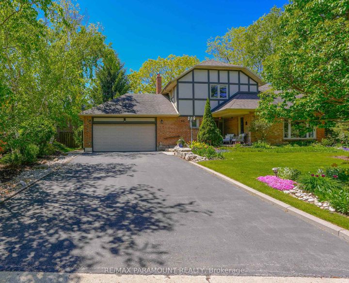 Photo 1 at 44 Cairnmore Court, Snelgrove, Brampton