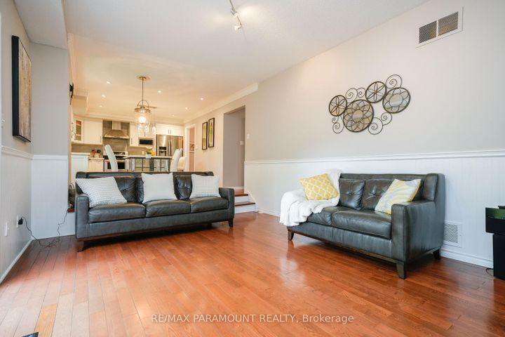 Photo 13 at 44 Cairnmore Court, Snelgrove, Brampton