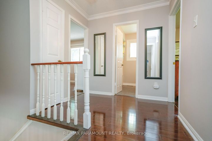 Photo 18 at 44 Cairnmore Court, Snelgrove, Brampton