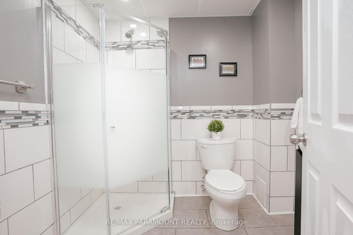 Photo 36 at 44 Cairnmore Court, Snelgrove, Brampton