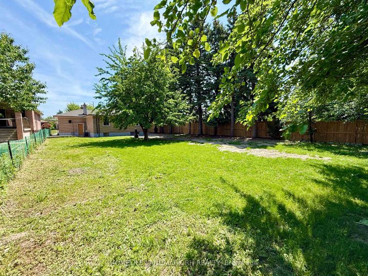 Photo 23 at 38 Aragon Avenue, Sullivan, Toronto