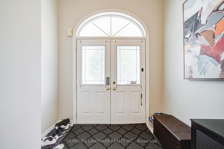 Photo 1 at 194 Dean Burton Lane, Woodland Hill, Newmarket