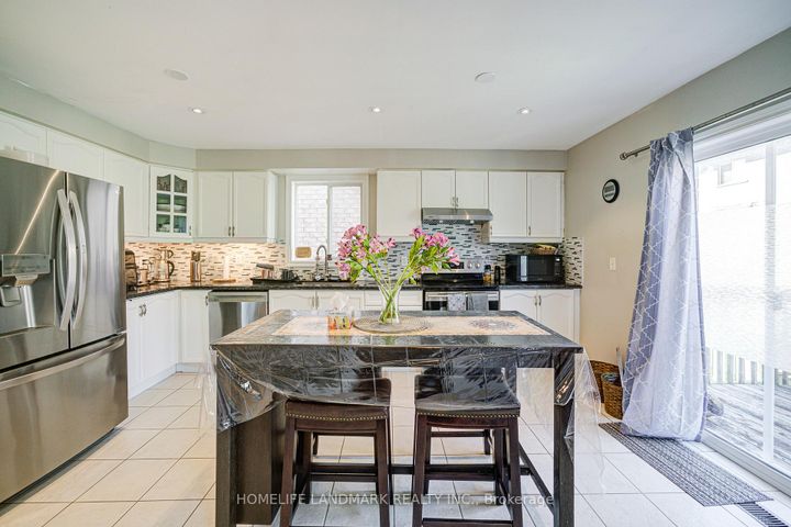 Photo 11 at 194 Dean Burton Lane, Woodland Hill, Newmarket