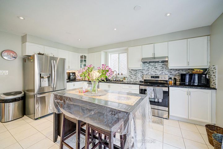 Photo 12 at 194 Dean Burton Lane, Woodland Hill, Newmarket