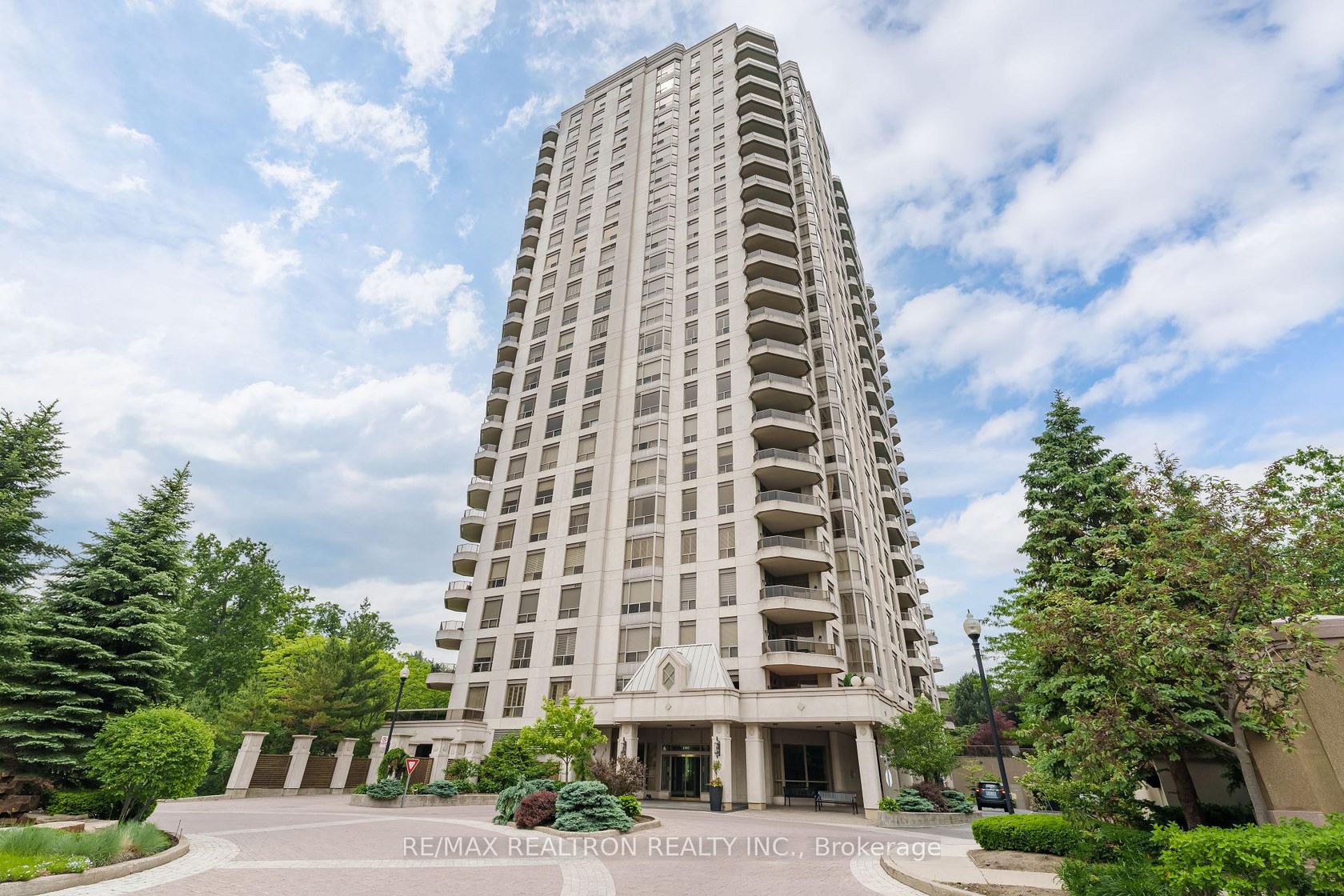 1105 - 1900 The Collegeway, Erin Mills, Mississauga 