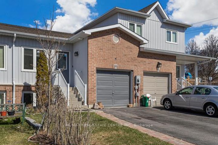Photo 2 at 58 Avenue Street, Central, Oshawa