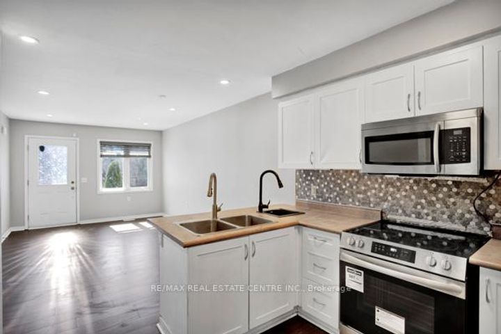 Photo 11 at 58 Avenue Street, Central, Oshawa