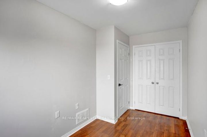 Photo 20 at 58 Avenue Street, Central, Oshawa
