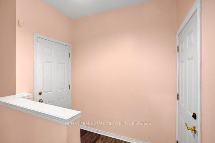 Photo 23 at 58 Avenue Street, Central, Oshawa