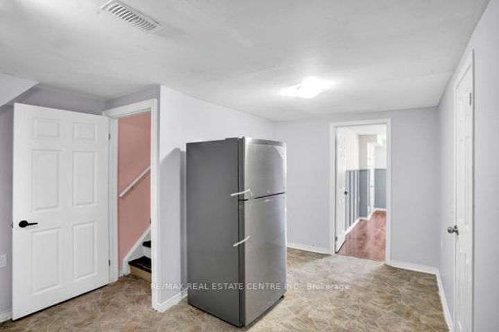 Photo 32 at 58 Avenue Street, Central, Oshawa