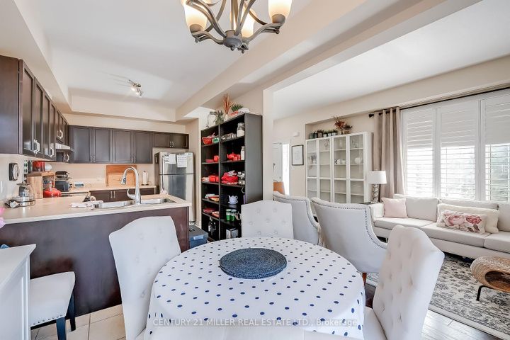 Photo 10 at 19 - 45 Seabreeze Crescent, Stoney Creek, Hamilton