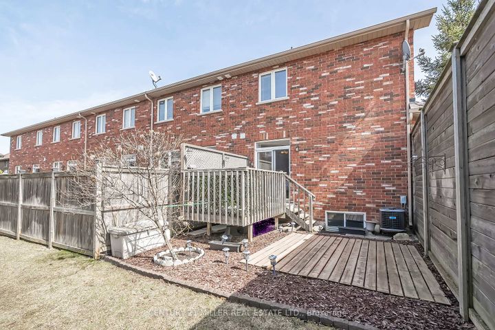 Photo 19 at 19 - 45 Seabreeze Crescent, Stoney Creek, Hamilton