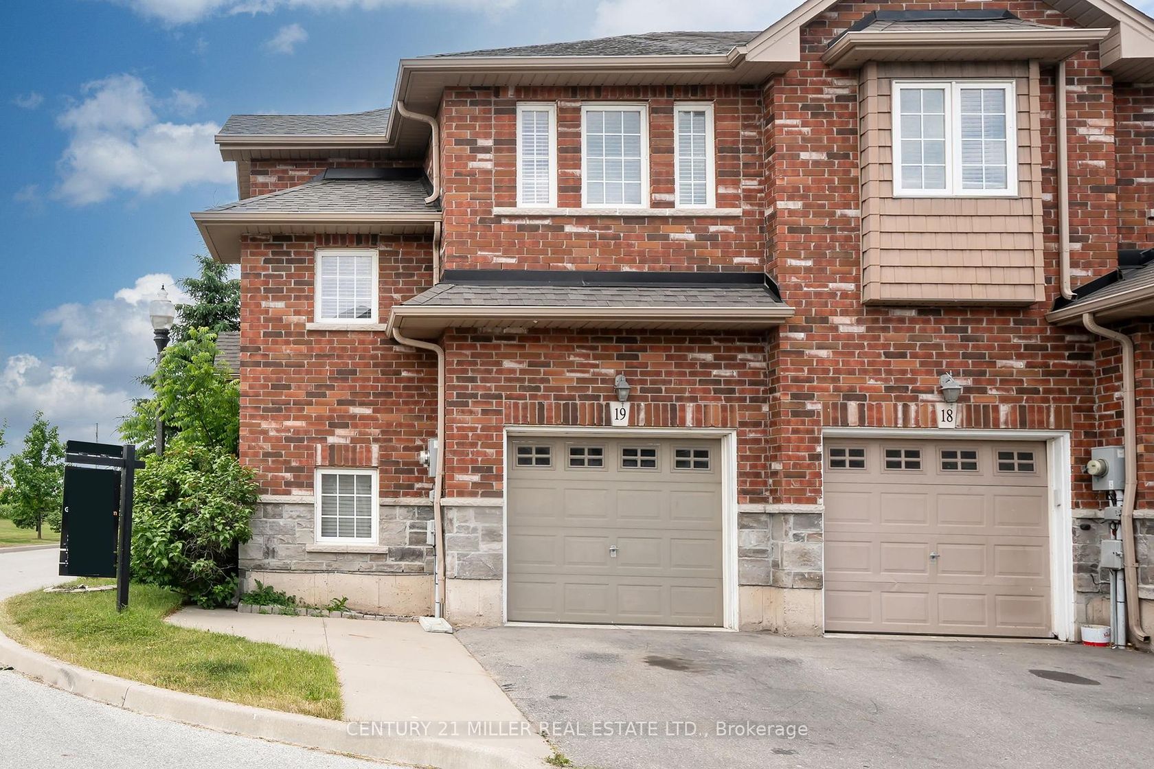 19 - 45 Seabreeze Crescent, Stoney Creek, Hamilton 2