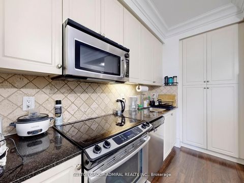 Photo 14 at 1916 - 70 Roehampton Avenue W, Mount Pleasant West, Toronto