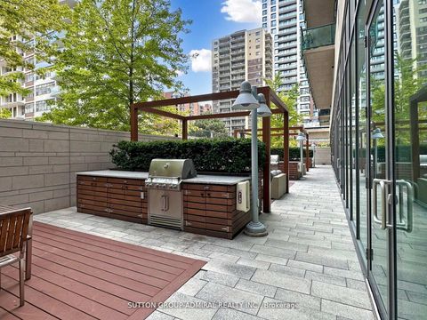 Photo 32 at 1916 - 70 Roehampton Avenue W, Mount Pleasant West, Toronto