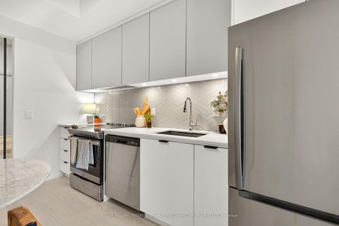 Photo 18 at 215 - 57 Brock Avenue, Roncesvalles, Toronto