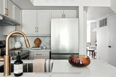 Photo 1 at 1026 - 18 Laidlaw Street, South Parkdale, Toronto