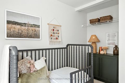 Photo 17 at 1026 - 18 Laidlaw Street, South Parkdale, Toronto