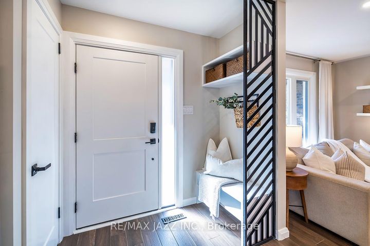 Photo 4 at 541 Galahad Drive, Eastdale, Oshawa