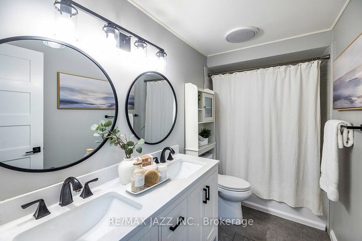 Photo 16 at 541 Galahad Drive, Eastdale, Oshawa