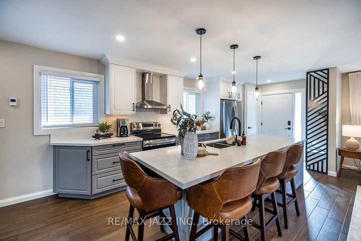 Photo 18 at 541 Galahad Drive, Eastdale, Oshawa