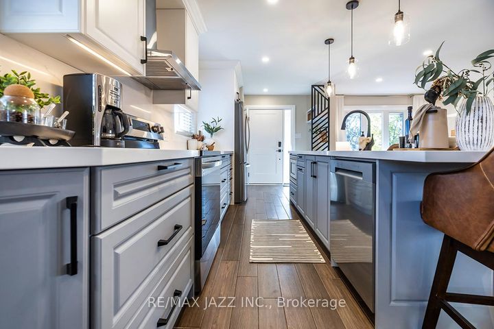 Photo 22 at 541 Galahad Drive, Eastdale, Oshawa