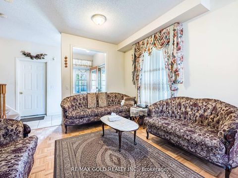 Photo 7 at 17 Mourning Dove Crescent, Malvern, Toronto