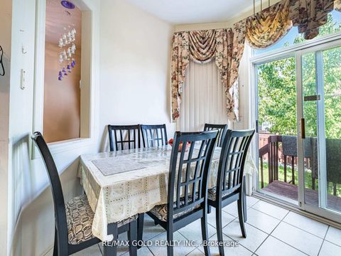 Photo 12 at 17 Mourning Dove Crescent, Malvern, Toronto