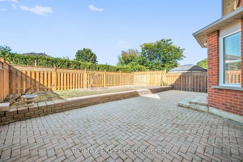 Photo 38 at 118 Chancellor Drive, East Woodbridge, Vaughan