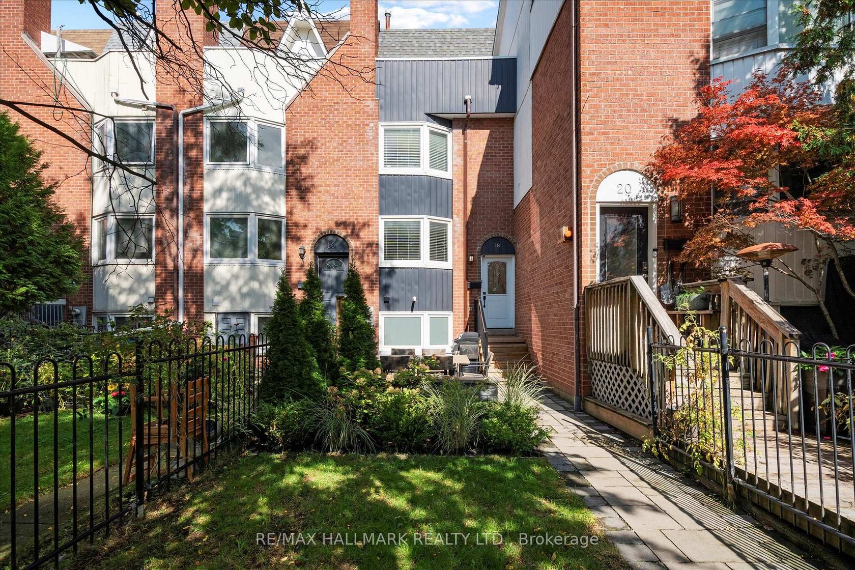 18 Sydenham Street, Regent Park, Toronto 2
