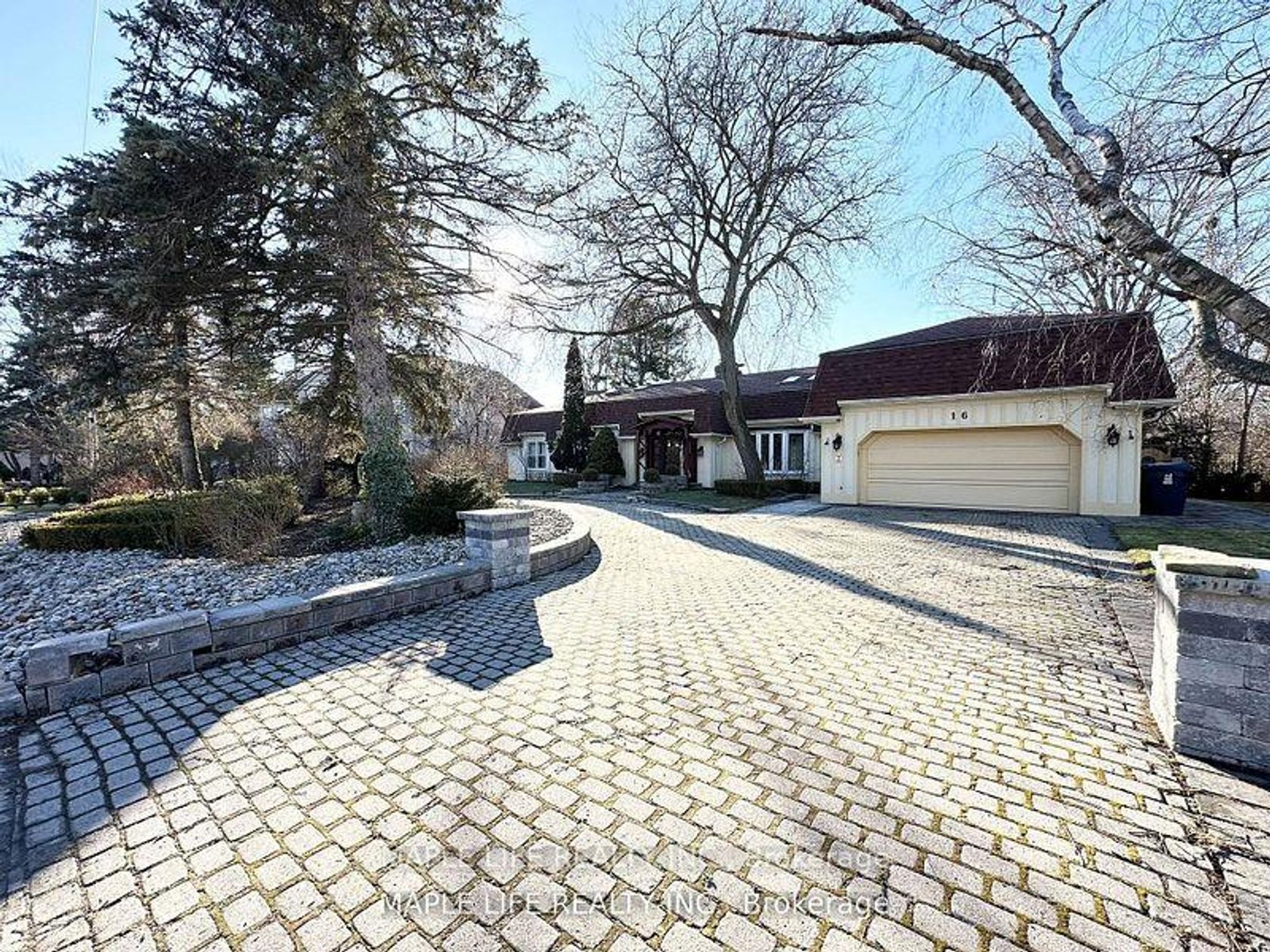 16 Brian Cliff Drive, Don Mills, Toronto 