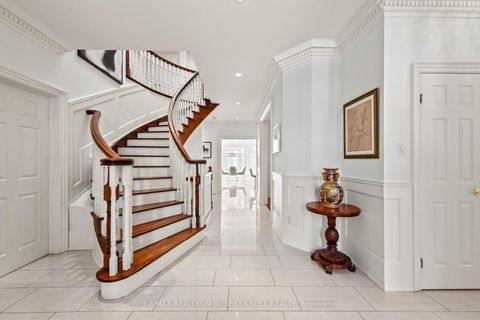 Photo 2 at 10 Gorman Park Road, Clanton Park, Toronto