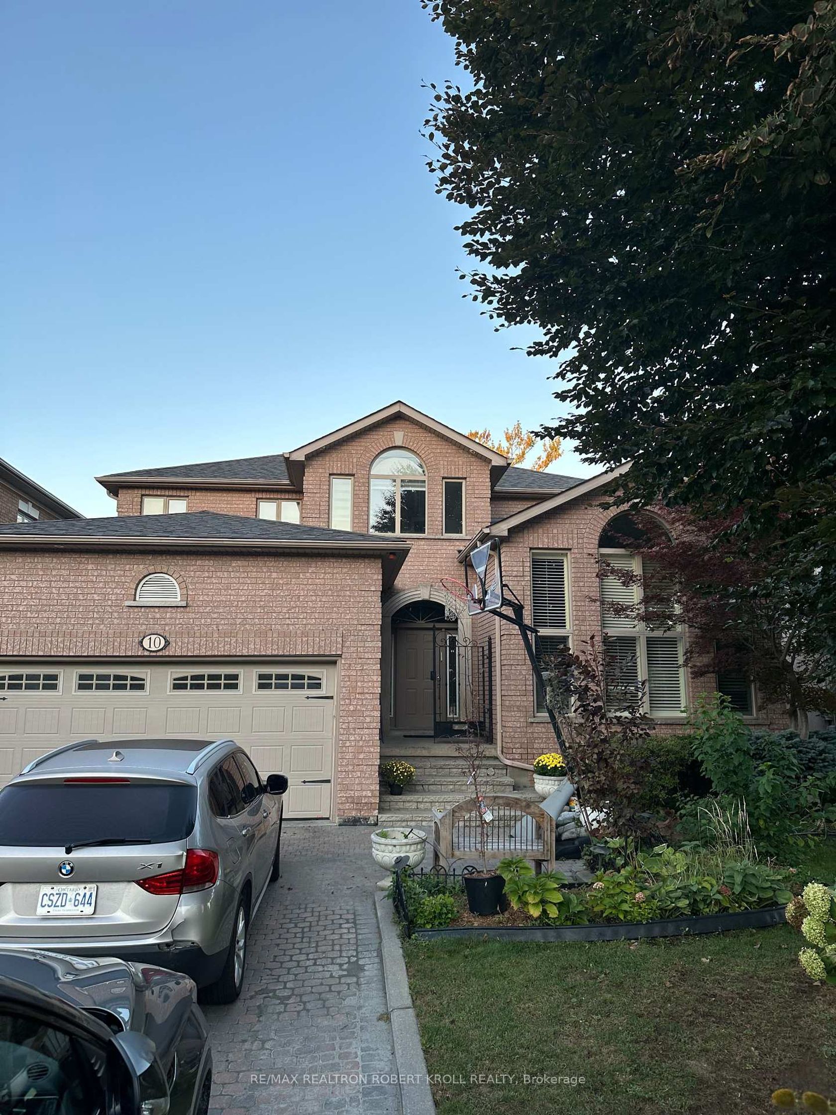10 Gorman Park Road, Clanton Park, Toronto 