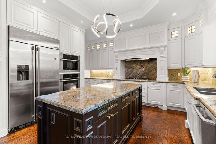 Photo 16 at 255 Homewood Avenue, Newtonbrook West, Toronto