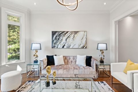 Photo 3 at 255 Homewood Avenue, Newtonbrook West, Toronto
