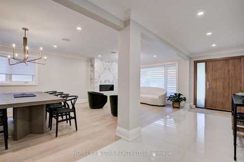 Photo 4 at 7 KINGSBOROUGH Crescent, Richview, Toronto