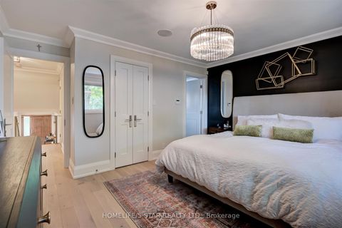 Photo 18 at 7 KINGSBOROUGH Crescent, Richview, Toronto