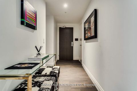 Photo 5 at 801 - 101 Charles Street E, Yonge Corridor, Toronto