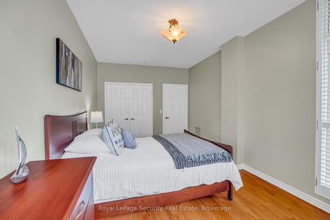 Photo 25 at 403 - 980 Yonge Street, Annex, Toronto