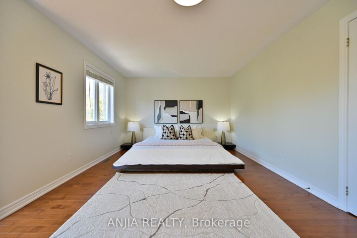 Photo 24 at 30 Annina Crescent, South Unionville, Markham