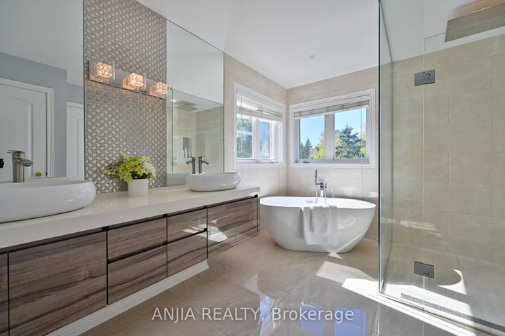 Photo 27 at 30 Annina Crescent, South Unionville, Markham