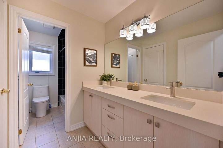Photo 30 at 30 Annina Crescent, South Unionville, Markham