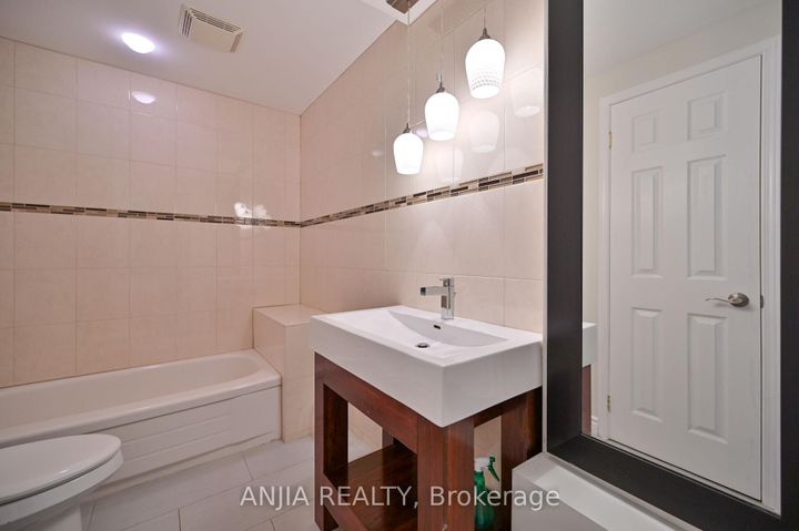 Photo 42 at 30 Annina Crescent, South Unionville, Markham