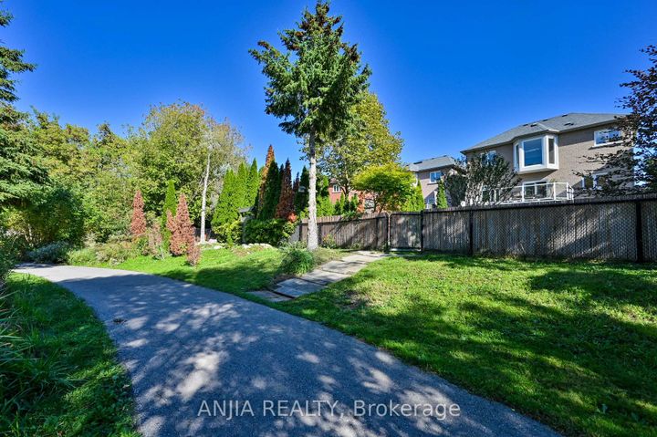 Photo 48 at 30 Annina Crescent, South Unionville, Markham